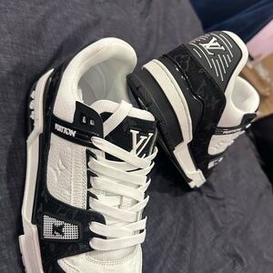 Lv trainers sneakers
